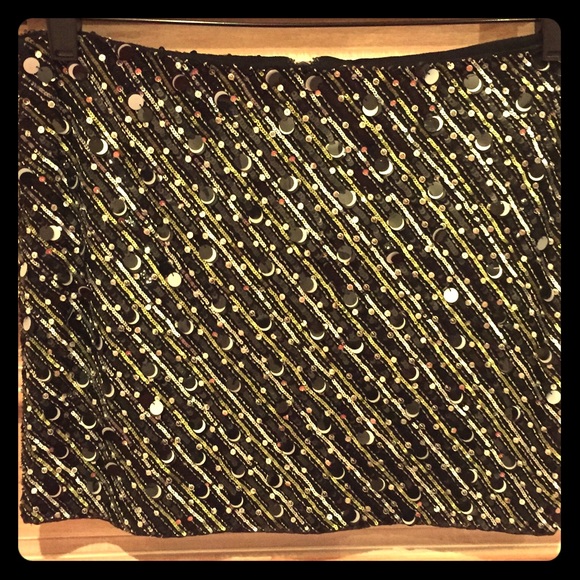 Alice and Olivia sequin mini skirt size 6 - Picture 1 of 3